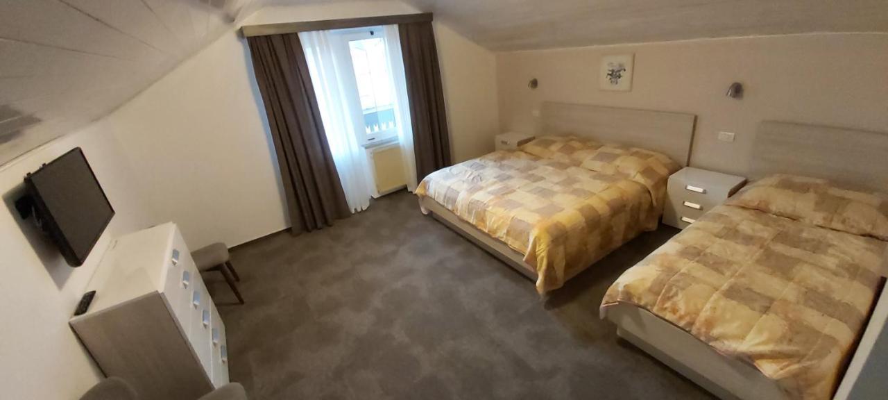 Sobe Rooms Zimmer Jazbec Idrsko 외부 사진